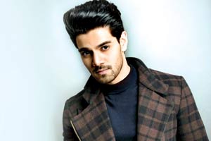 Sooraj Pancholi to put on his dancing shoes; gears up for his 2nd Bollywood film