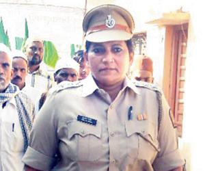 Plain-clothes cop suffers police apathy when she complains about auto driver