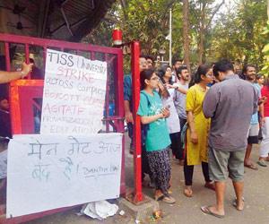 Support pours in from Pakistan for Tata Institute of Social Sciences protest