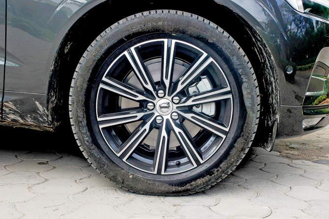 Striking 19-inch alloy wheels and high-profile rubber look good and work well. Pics/Saurabh Botre
