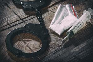 Two alleged drug peddlers, including a cop, arrested in Jammu