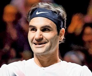 Roger Federer eases into Round 4 at Indian Wells