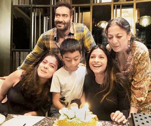 Tanishaa celebrates birthday with sister Kajol and family