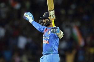 Dinesh Karthik's winning six: These players won it off the last ball