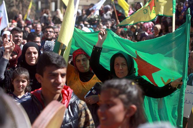 Pro-Kurdish protests close London train stations