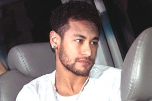 Neymar's future is with Paris St Germain, says his father