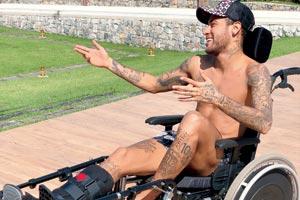 Neymar's wheelchair post mocking late Stephen Hawking gets slammed online
