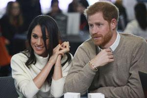 Wedding invitations of Prince Harry-Meghan Markle look royally stunning!