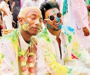 Big Holi Bash: Ranveer Singh, Pharrell Williams, Anusha Dandekar go crazy!
