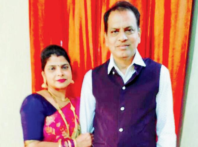Prakash Kadam with wife Rupa
