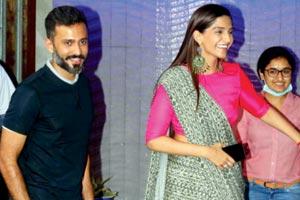 Were Sonam Kapoor and Anand Ahuja at a Bandra clinic for some last minute tips?