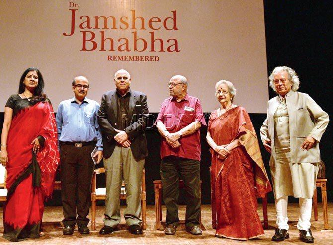 Arundhathi Subramaniam, Sabyasachi Mukherjee, Khushroo Suntook, Shyam Benegal, Dr Vijaya Mehta and Anil Dharker at the Jamshed Bhabha theatre. Pic/Bipin Kokate