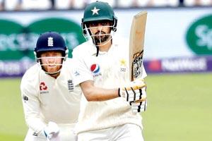 Babar Azam, Asad Shafiq half tons help Pakistan lead by 166