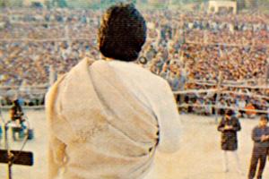 Celebrate 75 years of Amitabh Bachchan's work with 75 rare vinyl covers