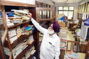 Mumbai: Apex body of gurudwaras banks on books to help students in need