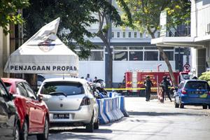 Blast at Indonesia Police headquarters, 1 dead