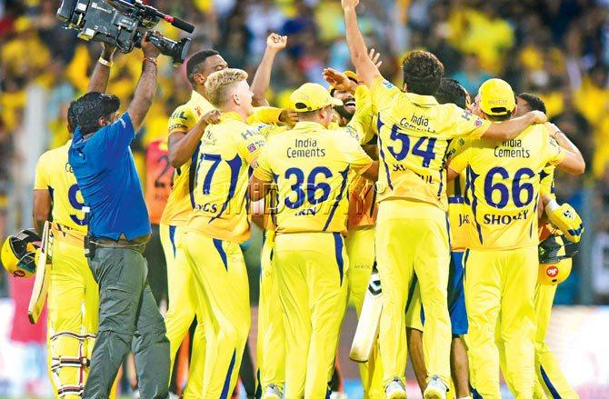 Chennai players celebrate after Ambati Rayudu hits the winning runs