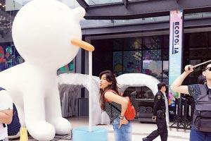 Chitrangada Singh is playing to the camera!