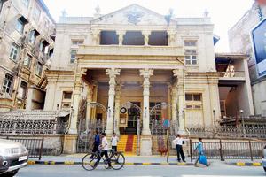 Petitioner: Parsis indifferent when it comes to saving community institutions