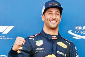 Ricciardo takes Monaco pole, but Max crashes