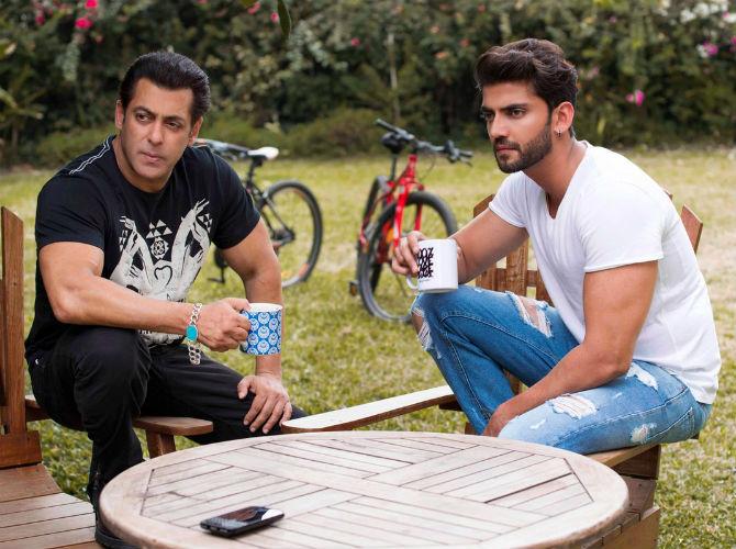 Salman Khan and Zaheer Iqbal. Image Courtesy: Twitter/@BeingSalmanKhan