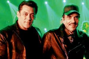 Salman Khan attaches Yamla Pagla Deewana Phir Se's trailer to Race 3
