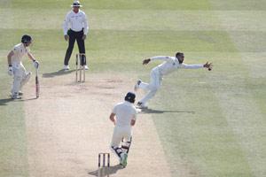 First Test: England 235-6, lead by 56 versus Pakistan