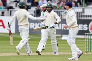 Ireland maintain grip in inaugural Test against Pakistan
