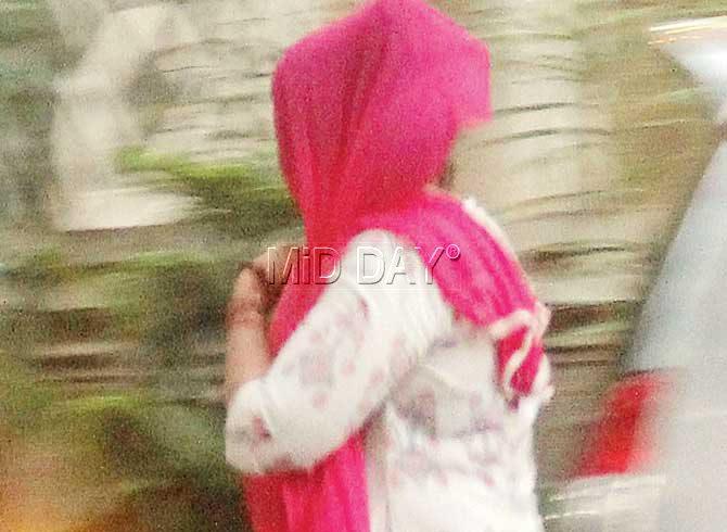 Jigna Vora seen leaving from the Sessions Court yesterday after she was acquitted of all charges. Pics/Bipin Kokate