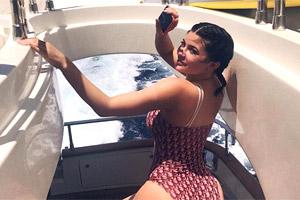 Kylie Jenner shows off her post-pregnancy beach body
