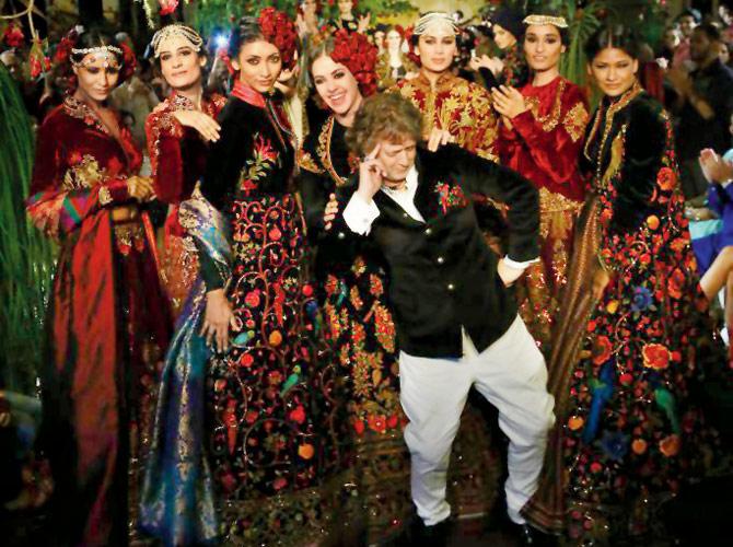 Rohit Bal in a file photo at Gulbagh, a fashion showcase in 2015 attended by Louboutin in New Delhi