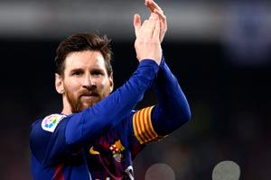 La Liga: Messi strike helps 10-man Barcelona draw as Ronaldo goes off injured