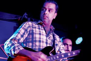 Milind Deora talks about his association with blue legend Buddy Guy