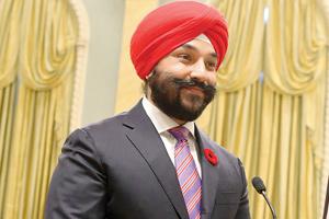 Canada's Sikh minister asked to remove turban at US airport