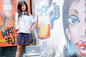 Put on your dancing shoes at this Khar hangout