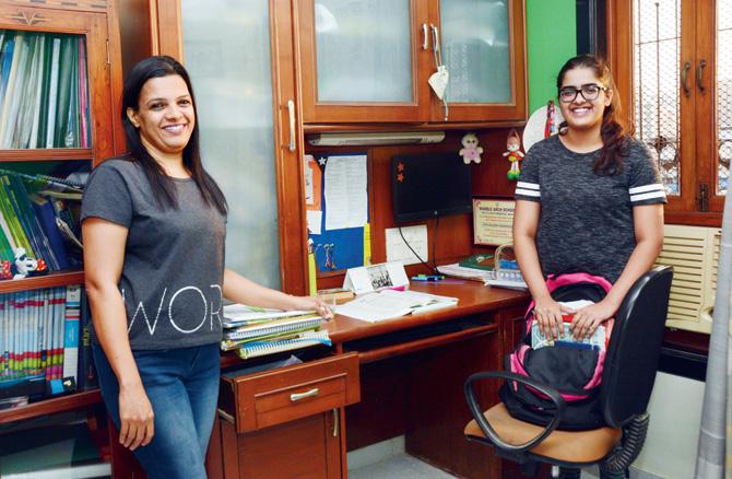 Diya Kasaragod, her mother Rekha and sister will make the journey a day before the exam and put up at a hotel close to the centre. Pic/Satej Shinde