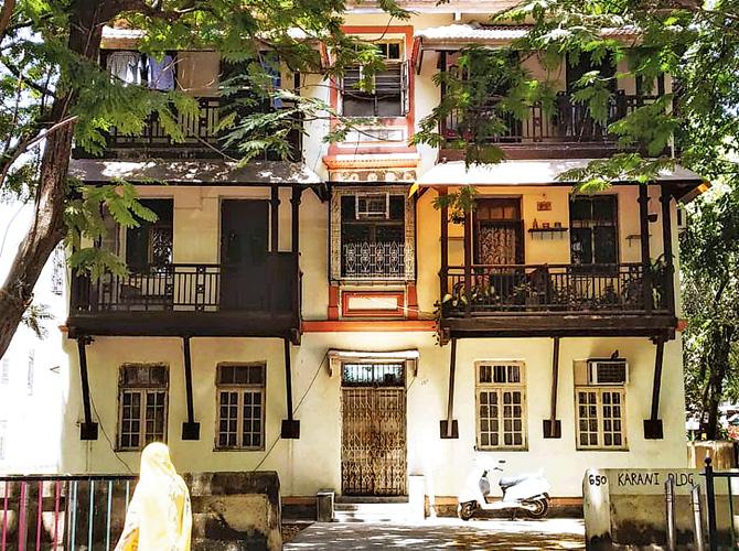 Karani Building in Dadar Parsi Colony, one of the posts on the Instagram account @dadarparsicolony_dpc