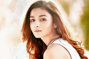 Alia on Raazi's 100 crore feat: Makes me more responsible with choice of films