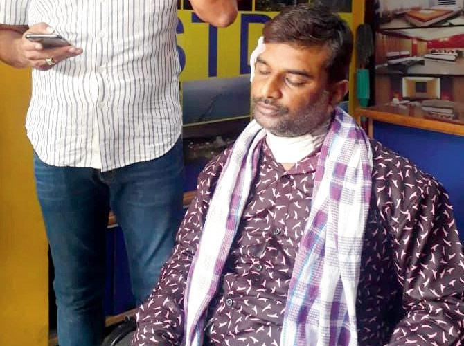 Pratapgarh mayor Kamlesh Doshi has alleged he was beaten up, drugged and robbed on the train