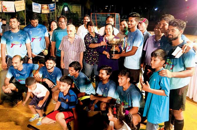The victorious Bombay Republicans team at Poisar, Kandivli