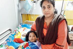 Mumbai: Ride on 'ill-kept' swing lands girl in hospital with a crushed thumb