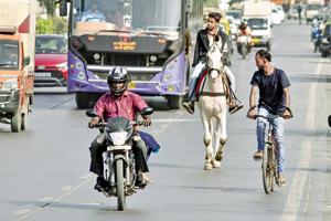 A picture that speaks a thousand words about Mumbai, the Maximum City