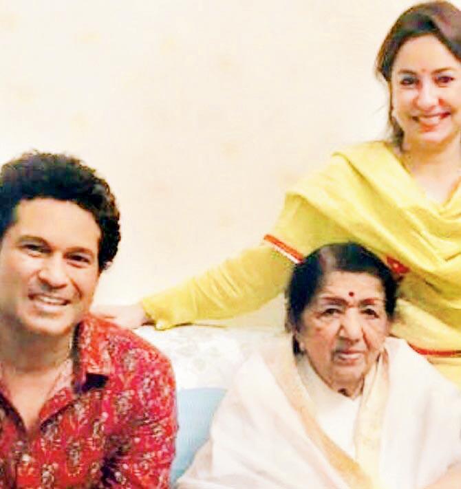 Sachin Tendulkar with wife Anjali and Lata Mangeshkar