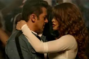 Salman Khan heaps praise on Race 3 co-star Jacqueline Fernandez, calls her the b