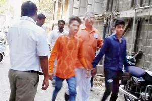Mumbai Crime: Police see thieves in the act, give chase, nab duo