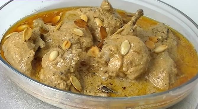 Gosht badam korma