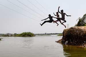 Intense heat wave sweeps nation