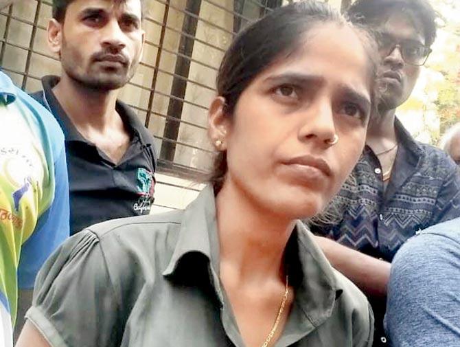 Her sister Manisha Singh and other family members have lodged a complaint against the hospital