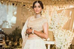 Gorgeous Sonam Kapoor slays in traditional wear at her mehendi and sangeet