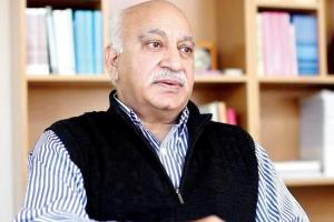 Woman editor comes out in support of MJ Akbar